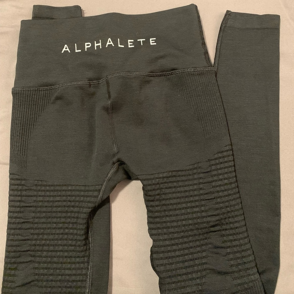 Alphalete leggings
